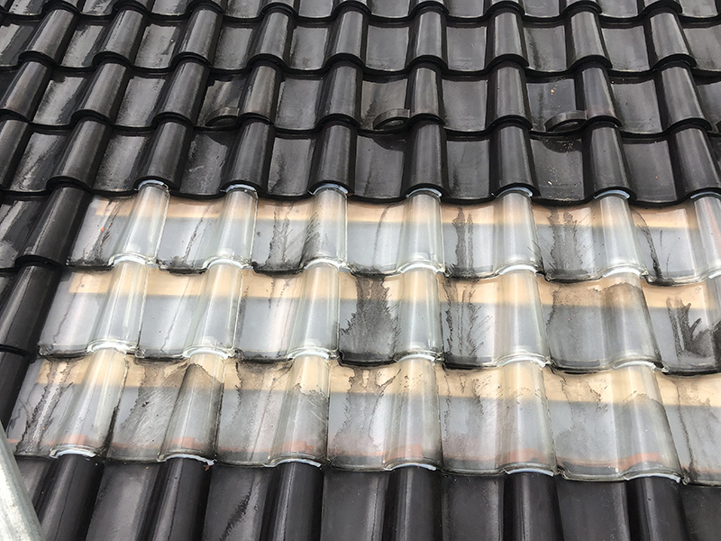 瓦屋根雨漏り修繕工事