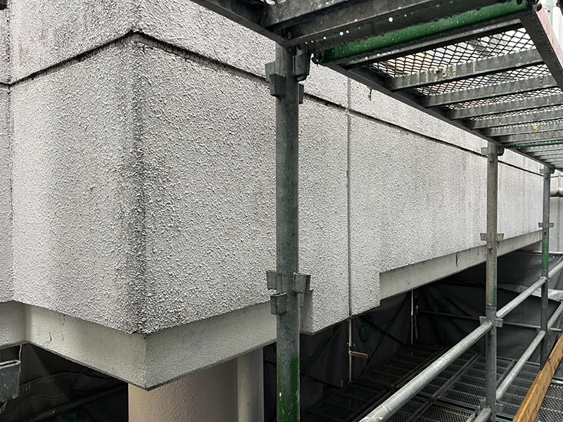 ゆりのき台中学校-外壁塗料アスベスト除去工事