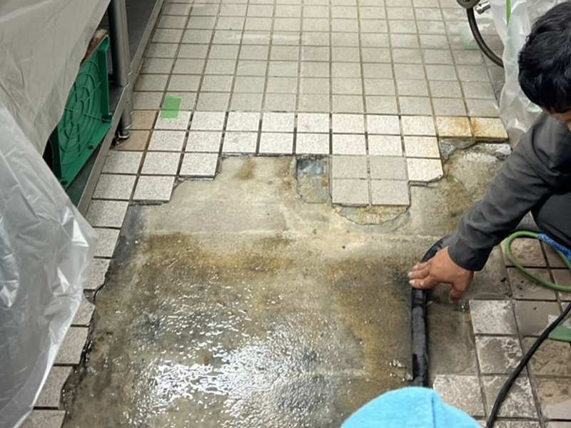 独立行政法人国立病院機構神戸医療センター厨房床縞鋼板設置工事