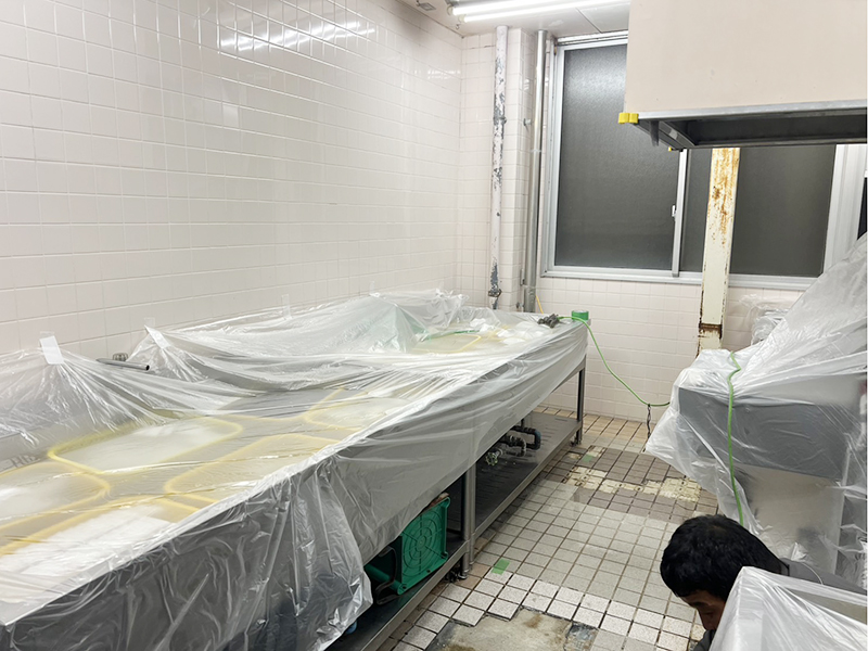 独立行政法人国立病院機構神戸医療センター厨房床縞鋼板設置工事